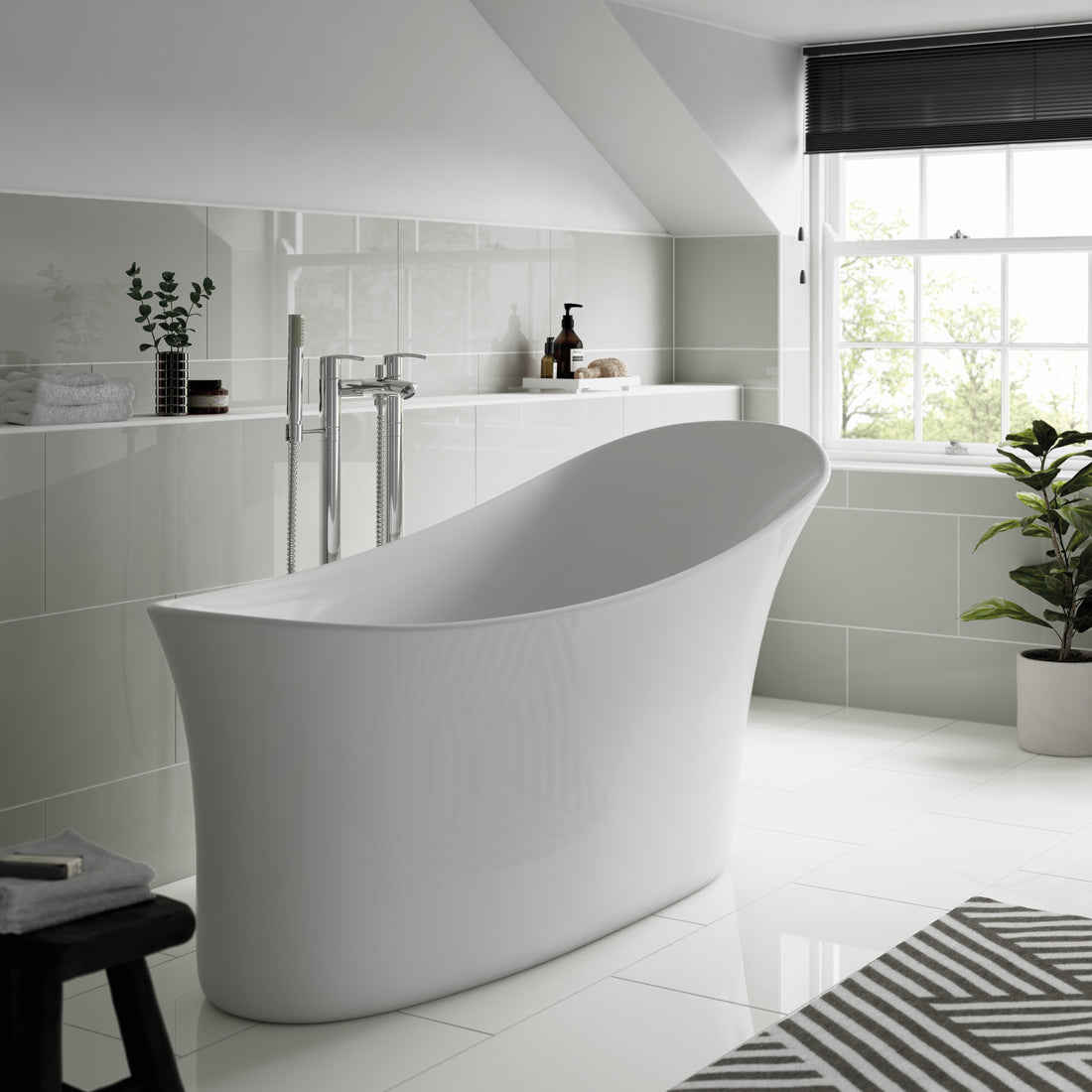 How Taking Regular Baths Can Help Beat the Winter Blues