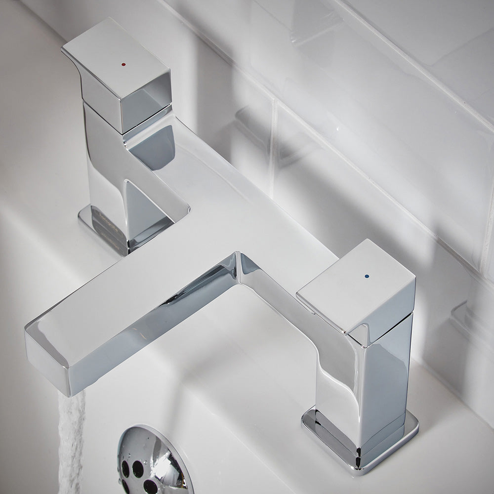 Hansgrohe Vernis Shape 2 Taphole Bath Filler Tap Chrome