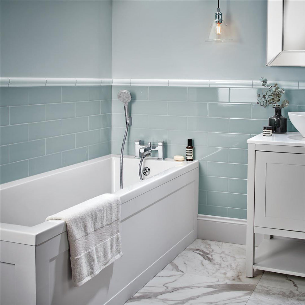 Hansgrohe Vernis Shape 2-Hole Rim Mounted Bath Mixer With Diverter Valve And Vernis Blend Hand Shower Vario Chrome