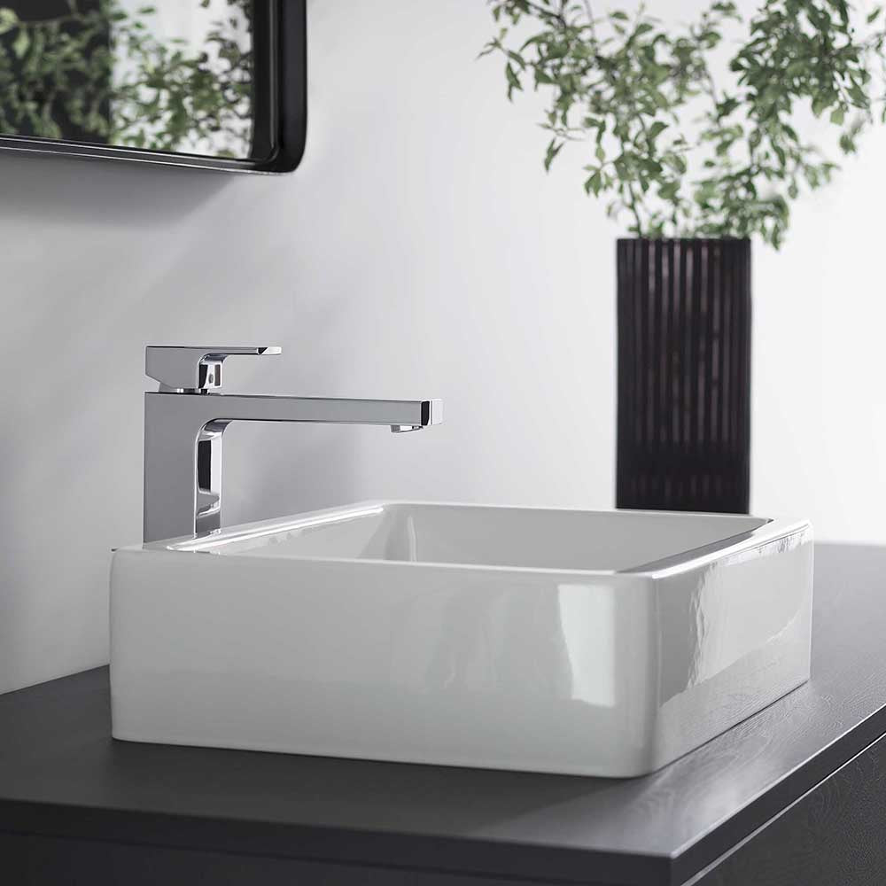 Hansgrohe Vernis Shape Single Lever Basin Mixer 190 With Isolated Water Conduction And Pop-Up Waste Set Chrome