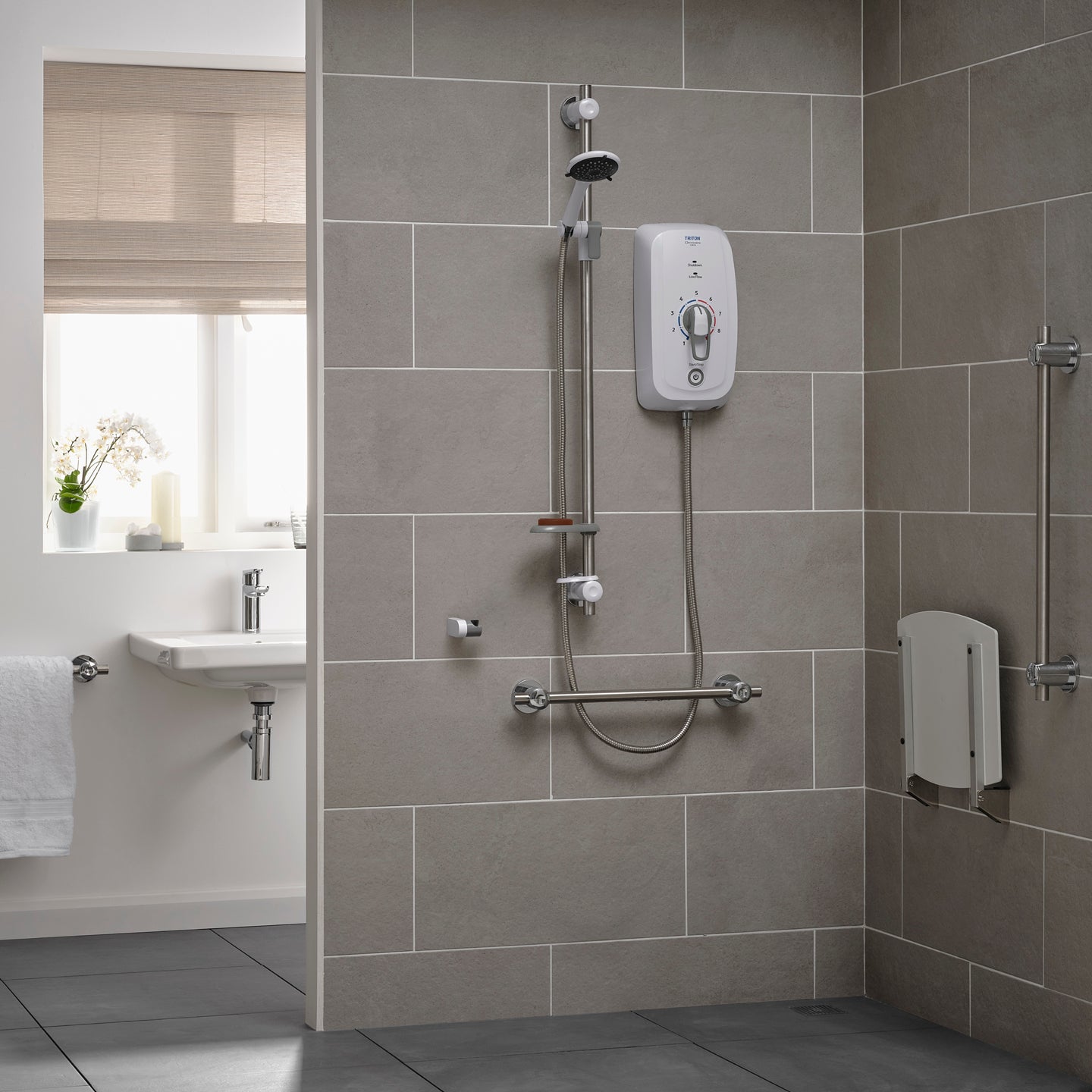 Triton Omnicare Ultra Plus Thermostatic Shower With Grab Riser Rail Kit 9.8kW