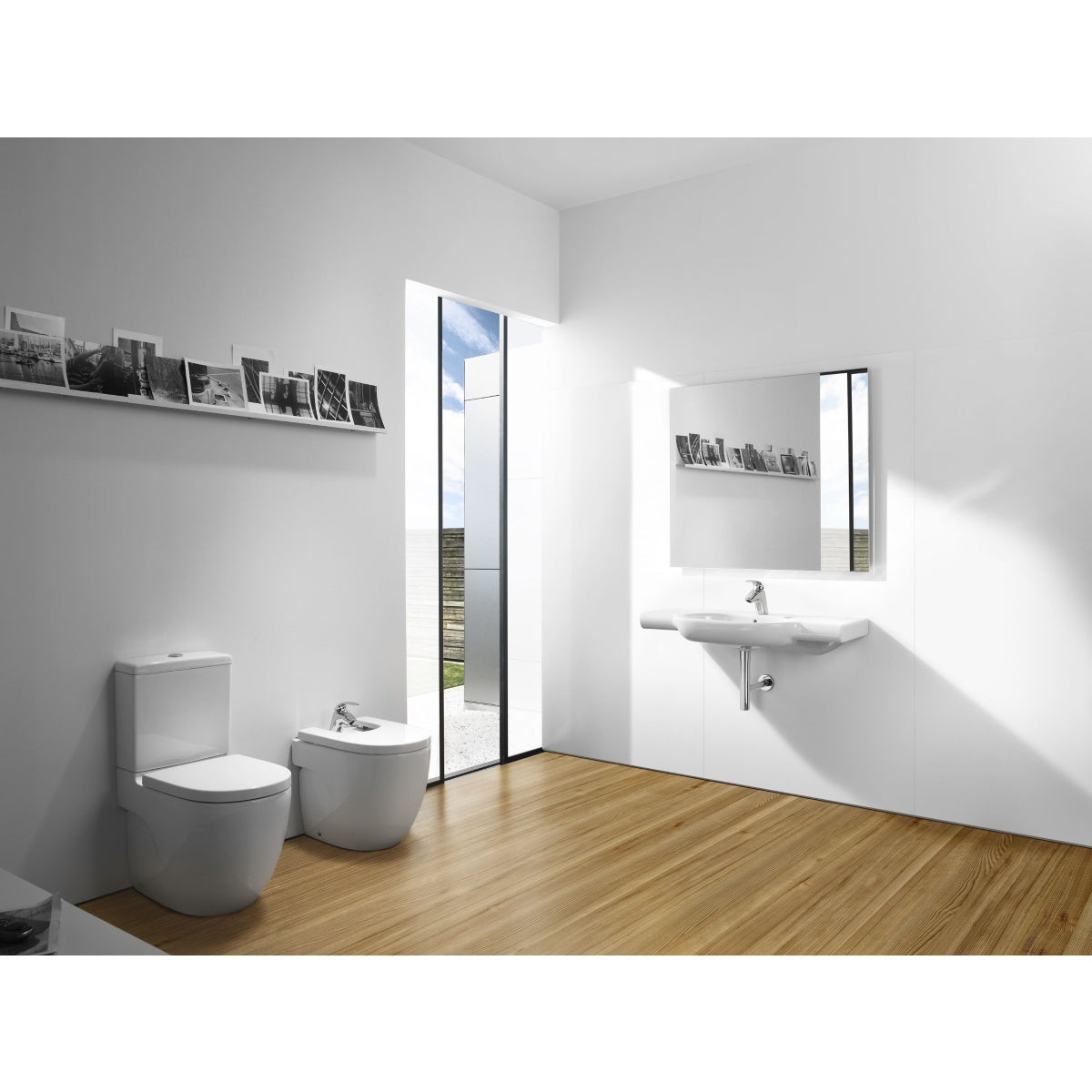 Roca Meridian-N Compact Close-Coupled Wc Pan - Moulded Back-To-Wall