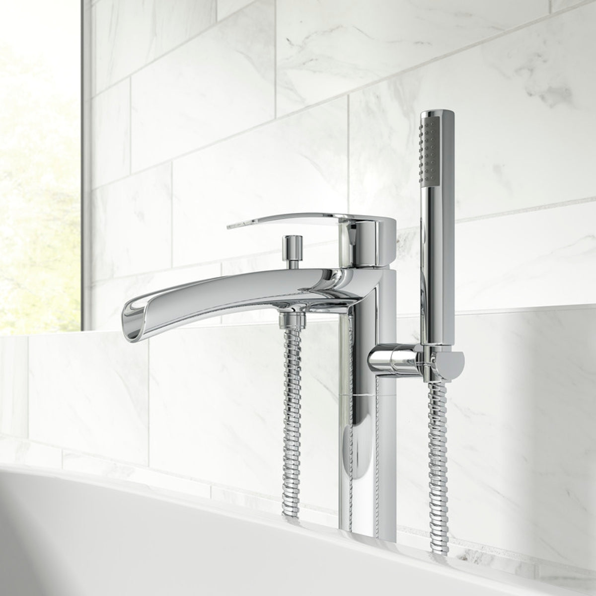 IFLO WATERSCADE FLOORSTANDING BSM