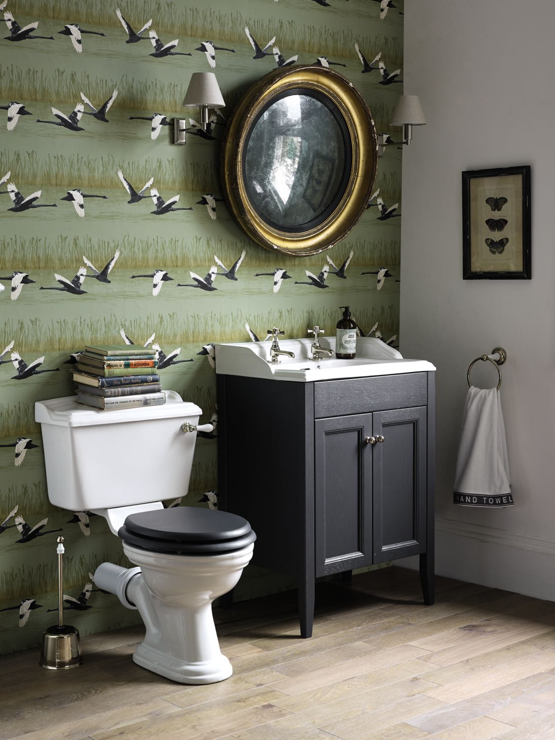 Heritage Dorchester White Landscape Close Coupled/Low Level Cistern White