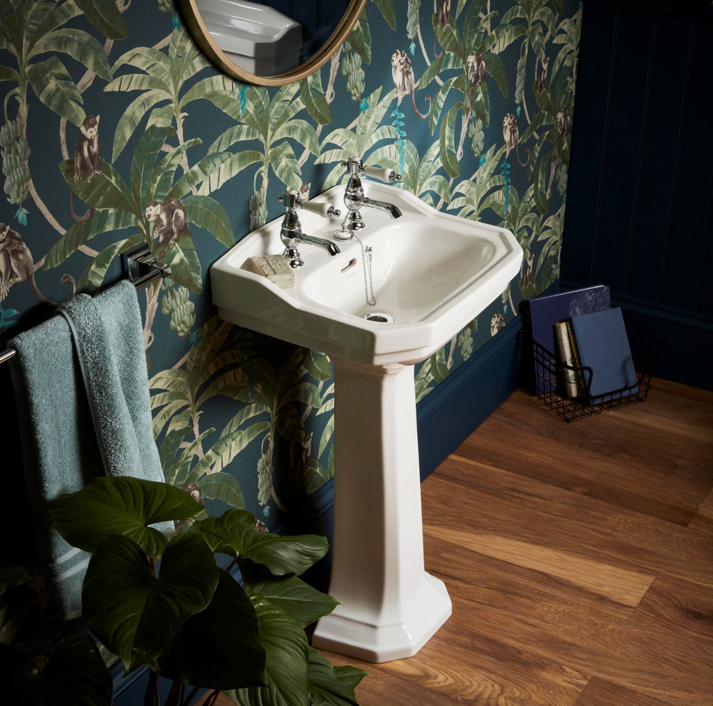 Heritage Granley Full Pedestal White
