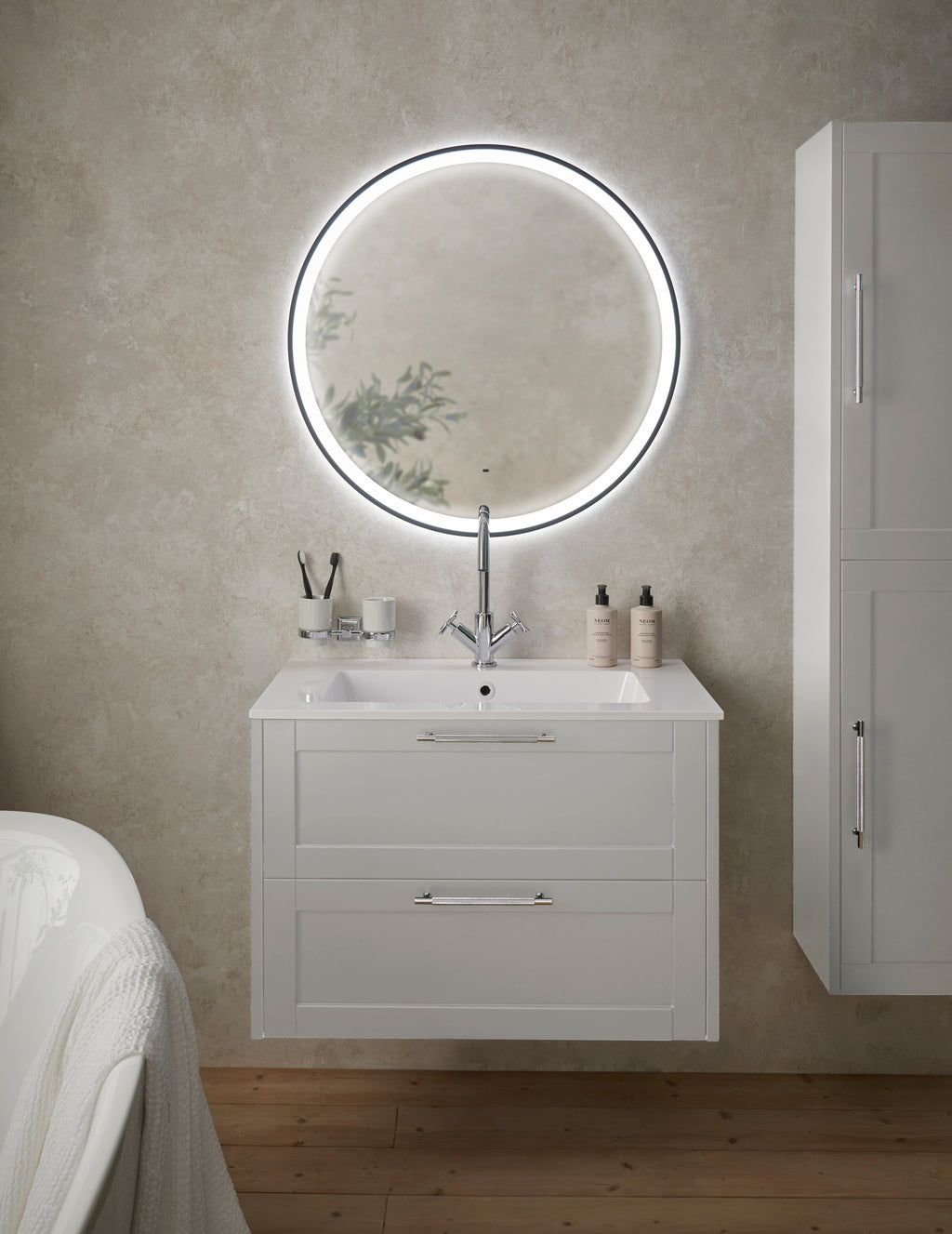 Heritage Lynton 1 Taphole 600mm Sit On Basin White