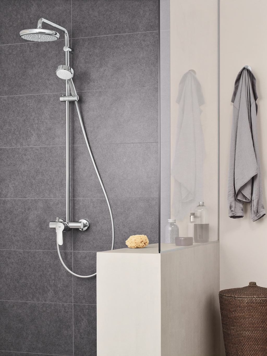 Grohe Tempesta Cosmopolitan System 250 Cube Shower system with thermostat for wall mounting
